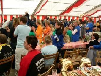 Bitte einen Augenblick Geduld!